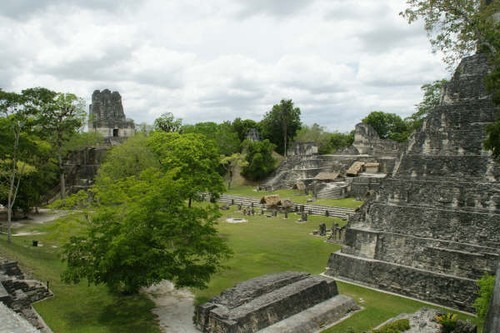 10 Ruins of Tikals Temple of the Great Jaguar.JPG © Ian & Andrea Treleaven